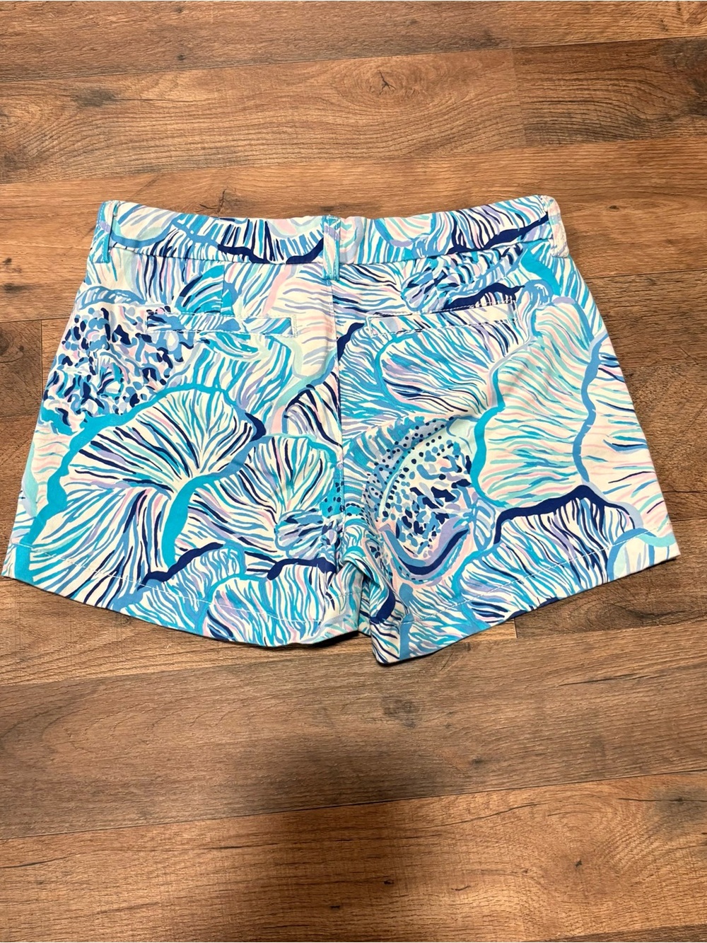 Lilly Pulitzer blue Floral-Print Women’s Shorts size 4 - Picture 3 of 6